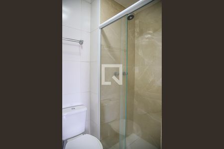 Apartamento para alugar com 69m², 2 quartos e 1 vaga Apartamento para alugar com 69m², 2 quartos e 1 vagaBanheiro da Suíte