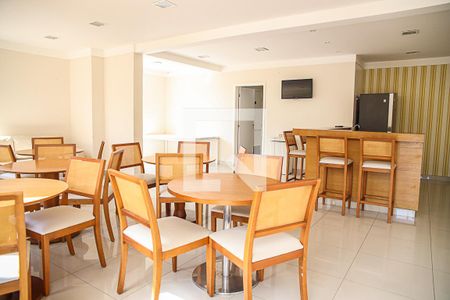 Apartamento para alugar com 69m², 2 quartos e 1 vaga Apartamento para alugar com 69m², 2 quartos e 1 vagaÁrea comum - Salão de festas