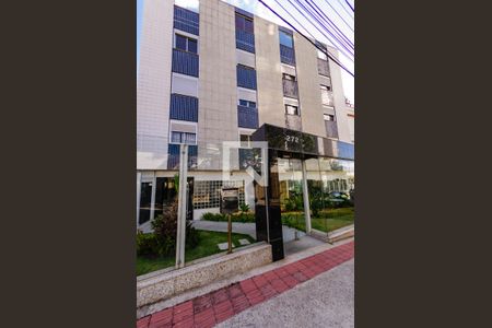 Apartamento à venda com 120m², 4 quartos e 3 vagasFahcada