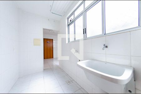 Apartamento à venda com 120m², 4 quartos e 3 vagasÁrea de serviço