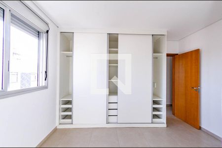 Apartamento à venda com 120m², 4 quartos e 3 vagasSuíte 2