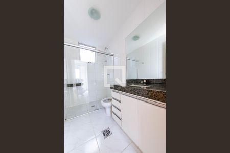 Apartamento à venda com 120m², 4 quartos e 3 vagasBanheiro da suíte 2