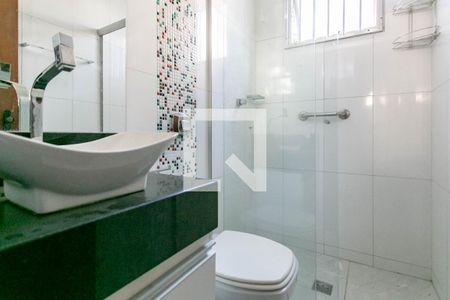 Apartamento à venda com 67m², 2 quartos e 1 vaga Apartamento à venda com 67m², 2 quartos e 1 vagaBanheiro