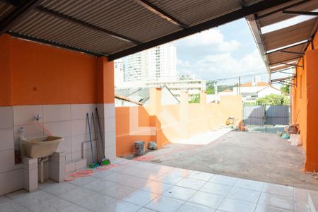 Casa para alugar com 30m², 1 quarto e 1 vagaÁrea de serviço