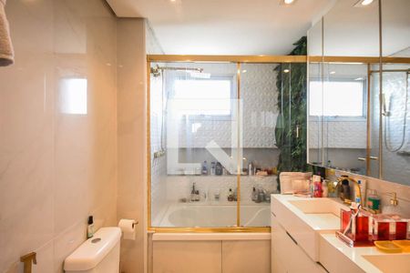 Apartamento à venda com 162m², 2 quartos e 3 vagasBanheiro suíte 2