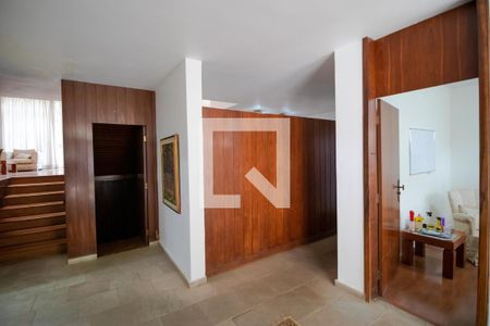 Hall de Entrada de casa para alugar com 5 quartos, 628m² em Nova Campinas, Campinas