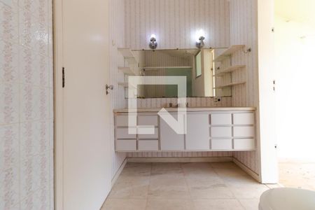 Casa para alugar com 628m², 5 quartos e 7 vagasBanheiro da Suíte  02