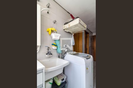 Apartamento à venda com 145m², 3 quartos e 2 vagas Apartamento à venda com 145m², 3 quartos e 2 vagasÁrea de serviço