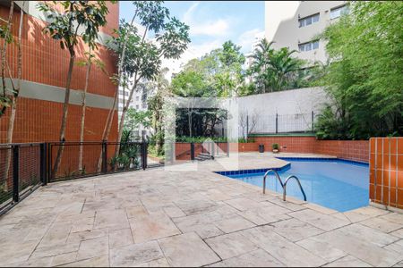 Apartamento à venda com 145m², 3 quartos e 2 vagas Apartamento à venda com 145m², 3 quartos e 2 vagasPiscina