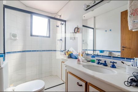 Apartamento à venda com 145m², 3 quartos e 2 vagas Apartamento à venda com 145m², 3 quartos e 2 vagasBanheiro da suíte 2