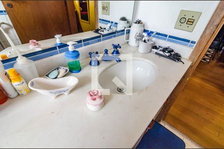 Apartamento à venda com 145m², 3 quartos e 2 vagas Apartamento à venda com 145m², 3 quartos e 2 vagasBanheiro da suíte 2