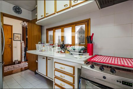 Apartamento à venda com 145m², 3 quartos e 2 vagas Apartamento à venda com 145m², 3 quartos e 2 vagasCozinha