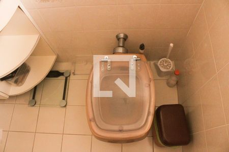 Casa à venda com 180m², 3 quartos e 2 vagas Casa à venda com 180m², 3 quartos e 2 vagasDetalhe banheiro