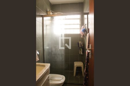 Casa à venda com 180m², 3 quartos e 2 vagas Casa à venda com 180m², 3 quartos e 2 vagasBanheiro 2