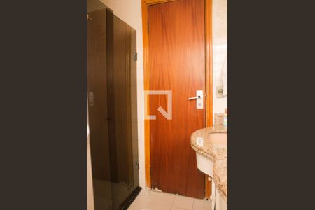 Casa à venda com 180m², 3 quartos e 2 vagas Casa à venda com 180m², 3 quartos e 2 vagasBanheiro 1