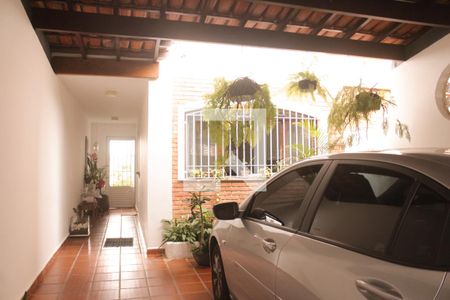 Casa à venda com 180m², 3 quartos e 2 vagas Casa à venda com 180m², 3 quartos e 2 vagasGaragem