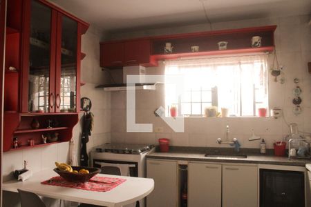 Casa à venda com 180m², 3 quartos e 2 vagas Casa à venda com 180m², 3 quartos e 2 vagasCozinha