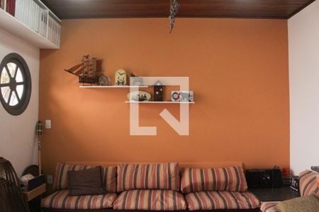 Casa à venda com 180m², 3 quartos e 2 vagas Casa à venda com 180m², 3 quartos e 2 vagasSalao de Festa