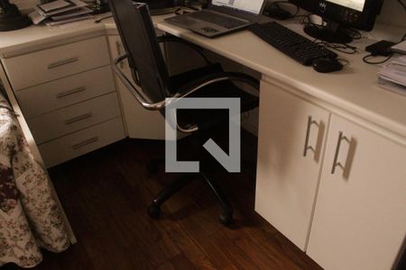 Casa à venda com 180m², 3 quartos e 2 vagas Casa à venda com 180m², 3 quartos e 2 vagasQuarto 3