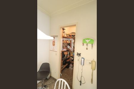 Apartamento para alugar com 180m², 3 quartos e 3 vagas Apartamento para alugar com 180m², 3 quartos e 3 vagasCopa