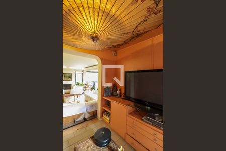 Apartamento para alugar com 180m², 3 quartos e 3 vagas Apartamento para alugar com 180m², 3 quartos e 3 vagasSala de TV