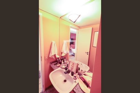 Apartamento para alugar com 180m², 3 quartos e 3 vagas Apartamento para alugar com 180m², 3 quartos e 3 vagasLavabo