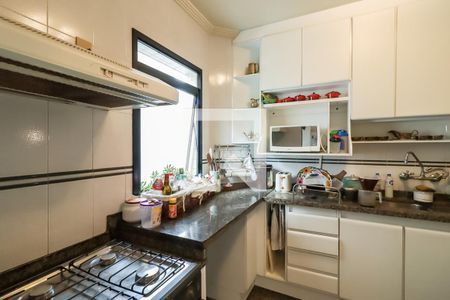 Apartamento para alugar com 180m², 3 quartos e 3 vagas Apartamento para alugar com 180m², 3 quartos e 3 vagasCozinha