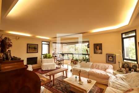 Sala de apartamento para alugar com 3 quartos, 180m² em Vila Suzana, São Paulo