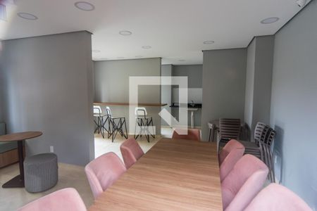 Apartamento para alugar com 36m², 2 quartos e 1 vaga Apartamento para alugar com 36m², 2 quartos e 1 vagaÁrea comum - Salão de festas