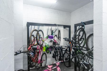 Apartamento para alugar com 36m², 2 quartos e 1 vaga Apartamento para alugar com 36m², 2 quartos e 1 vagaÁrea comum - Bicicletário