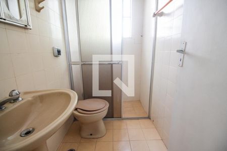 Casa à venda com 200m², 3 quartos e 2 vagasBanheiro do Quarto 1