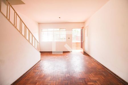 Sala de casa à venda com 3 quartos, 200m² em Vila Gustavo, São Paulo