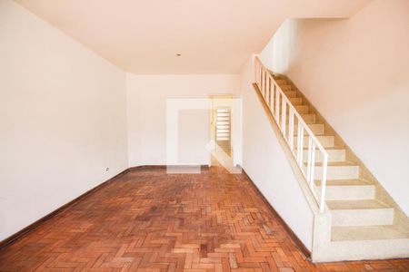 Sala de casa à venda com 3 quartos, 200m² em Vila Gustavo, São Paulo