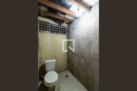 Casa para alugar com 160m², 3 quartos e 2 vagas Casa para alugar com 160m², 3 quartos e 2 vagasBanheiro de Serviço