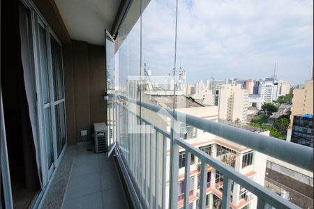 Studio para alugar com 27m², 1 quarto e sem vaga Studio para alugar com 27m², 1 quarto e sem vagaVaranda
