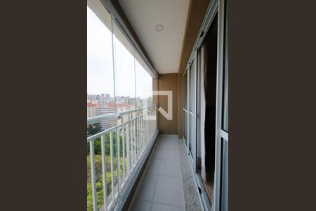 Studio para alugar com 27m², 1 quarto e sem vaga Studio para alugar com 27m², 1 quarto e sem vagaVaranda