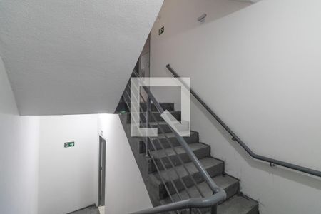 Apartamento à venda com 26m², 1 quarto e sem vagaEscada
