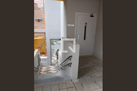 Apartamento à venda com 36m², 2 quartos e sem vagaÁrea comum