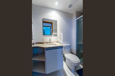 Apartamento à venda com 70m², 2 quartos e 1 vaga Apartamento à venda com 70m², 2 quartos e 1 vagaBanheiro