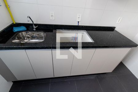 Cozinha e Área de Serviço de apartamento para alugar com 2 quartos, 38m² em Santo Antônio, São José dos Pinhais