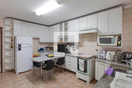 Casa à venda com 143m², 3 quartos e 3 vagasCozinha 