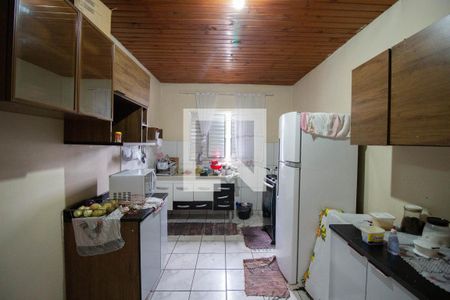Casa à venda com 300m², 4 quartos e 4 vagas Casa à venda com 300m², 4 quartos e 4 vagasCasa 5