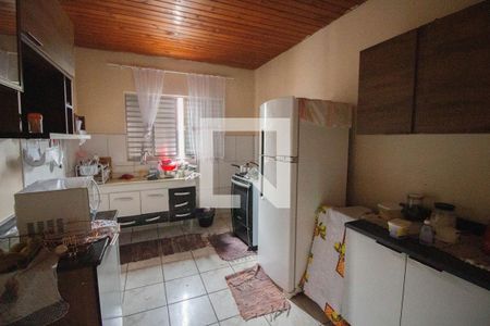 Casa à venda com 300m², 4 quartos e 4 vagas Casa à venda com 300m², 4 quartos e 4 vagasCasa 5