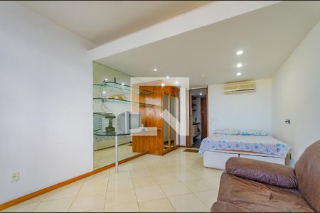 Apartamento para alugar com 36m², 1 quarto e 1 vagaSala/Quarto