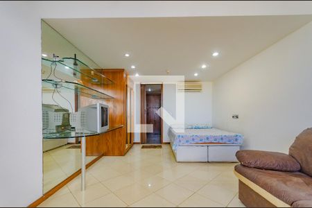 Apartamento para alugar com 36m², 1 quarto e 1 vagaSala/Quarto