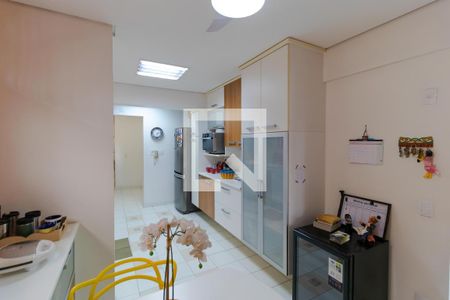 Apartamento à venda com 185m², 3 quartos e 2 vagasCozinha