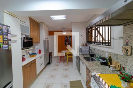 Apartamento à venda com 185m², 3 quartos e 2 vagasCozinha