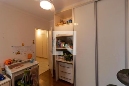 Apartamento à venda com 185m², 3 quartos e 2 vagasQuarto 02