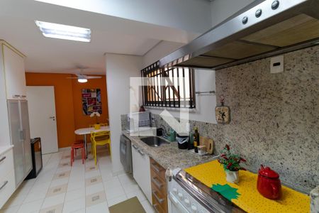 Apartamento à venda com 185m², 3 quartos e 2 vagasCozinha