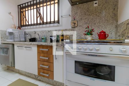 Apartamento à venda com 185m², 3 quartos e 2 vagasCozinha